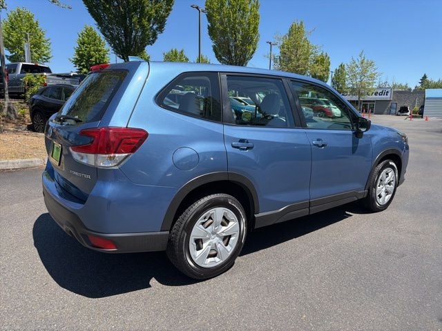 2023 Subaru Forester Base