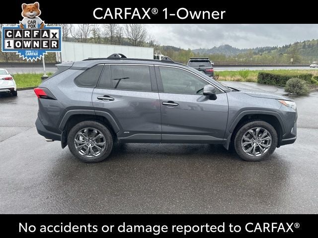 2022 Toyota RAV4 Hybrid XLE Premium