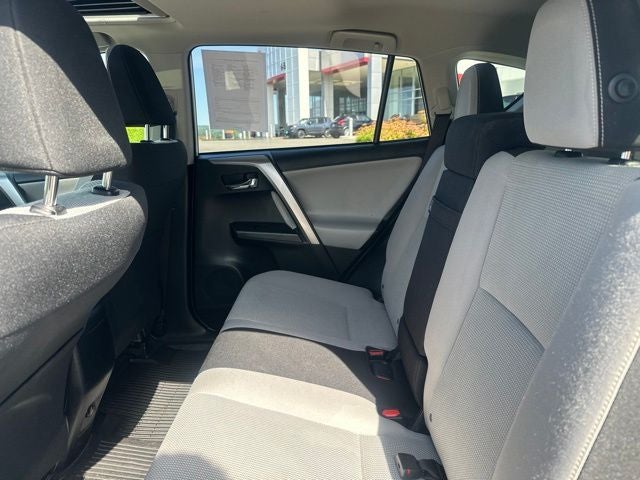 2017 Toyota RAV4 Hybrid XLE