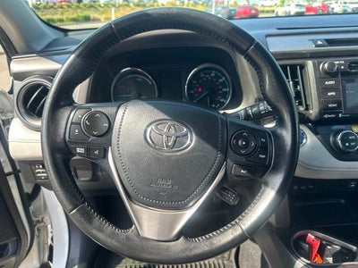 2017 Toyota RAV4 Hybrid XLE