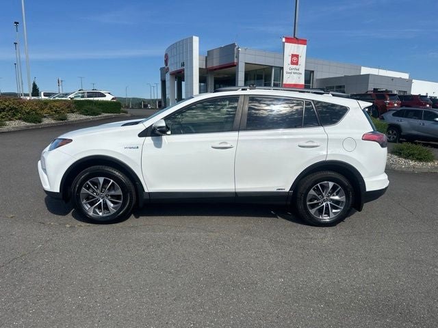 2017 Toyota RAV4 Hybrid XLE