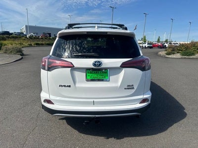 2017 Toyota RAV4 Hybrid XLE
