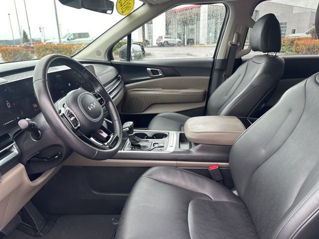 2025 Kia Carnival LXS