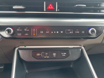 2025 Kia Carnival LXS