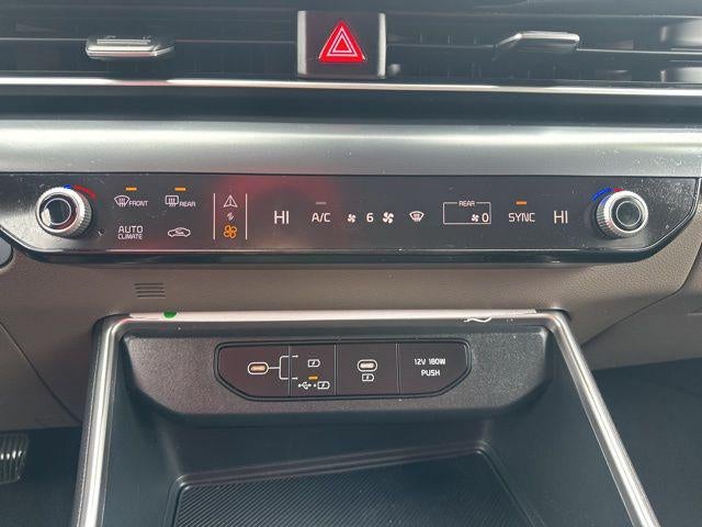 2025 Kia Carnival LXS