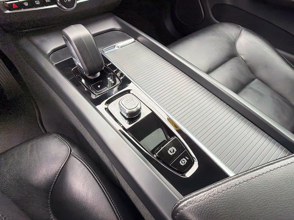 2023 Volvo XC60 Core