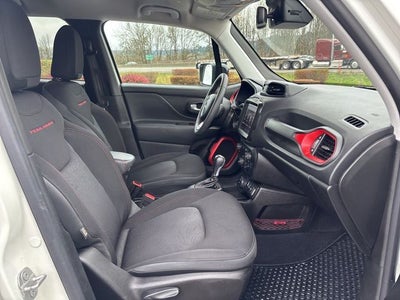 2023 Jeep Renegade Trailhawk