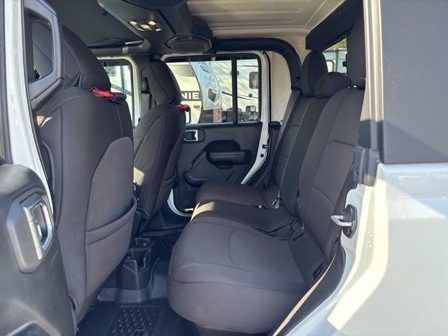 2022 Jeep Gladiator Altitude 4x4