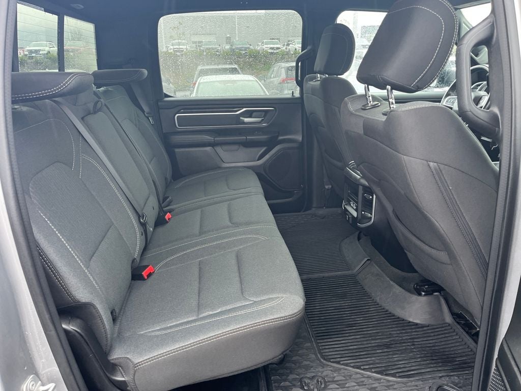 2022 RAM 1500 Big Horn Crew Cab 4x4 5'7' Box