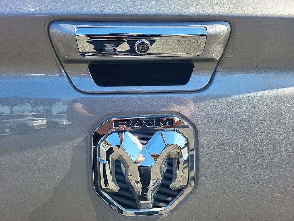 2019 RAM 1500 Longhorn Crew Cab 4x4 6'4' Box
