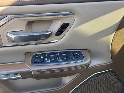 2019 RAM 1500 Longhorn Crew Cab 4x4 6'4' Box