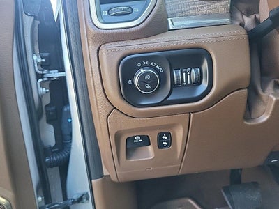 2019 RAM 1500 Longhorn Crew Cab 4x4 6'4' Box