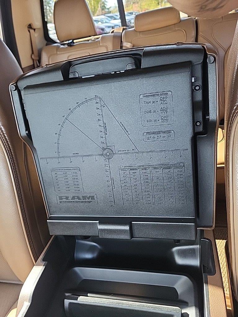 2019 RAM 1500 Longhorn Crew Cab 4x4 6'4' Box