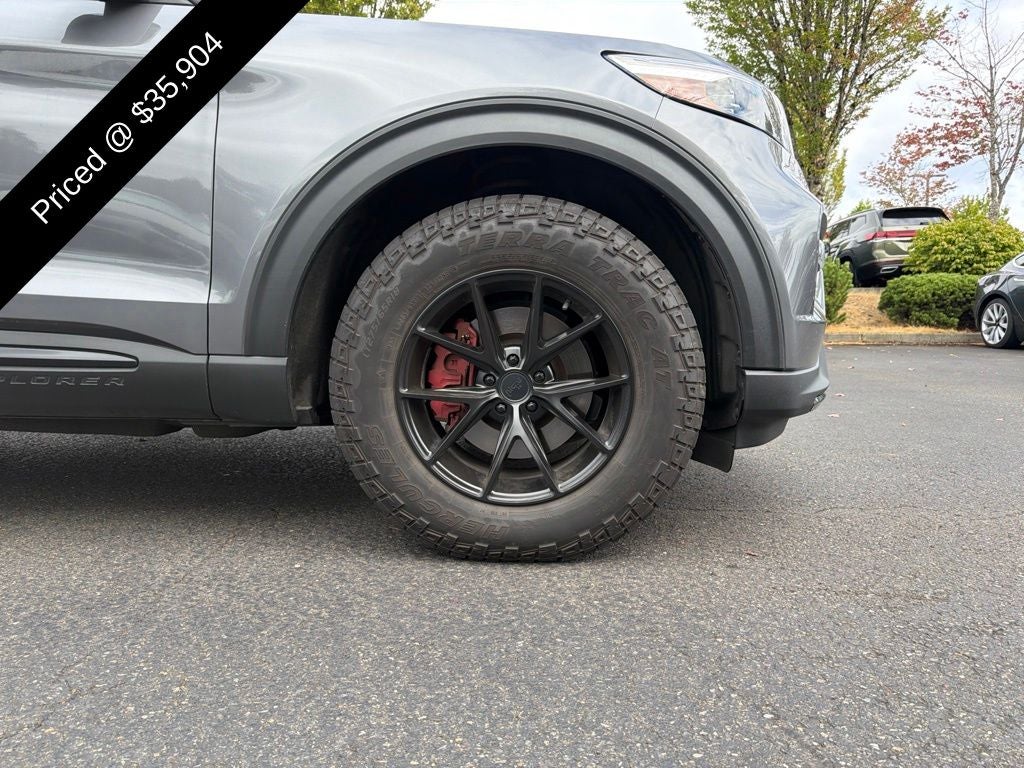 2022 Ford Explorer ST