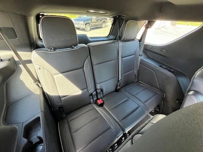2024 GMC Yukon 4WD SLT