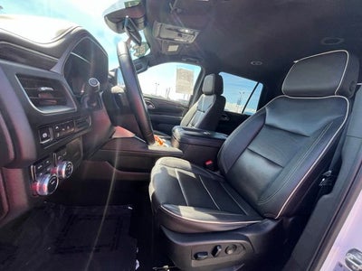 2024 GMC Yukon 4WD SLT