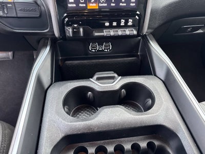 2024 RAM 3500 Big Horn Crew Cab 4x4 6'4' Box