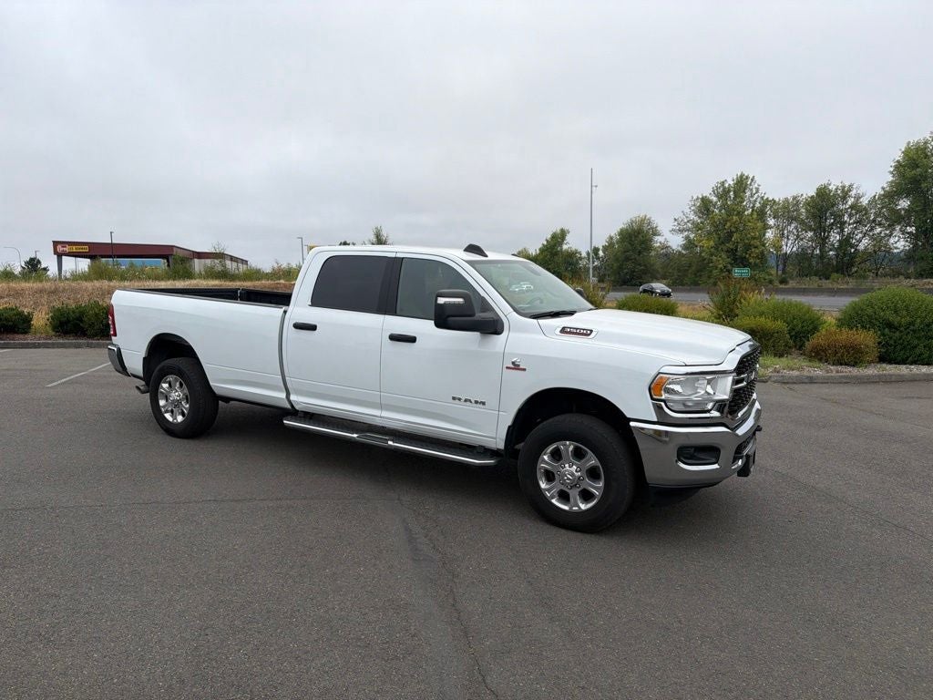2024 RAM 3500 Big Horn Crew Cab 4x4 8' Box