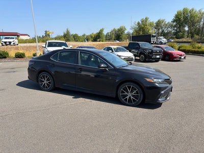 2021 Toyota Camry SE AWD