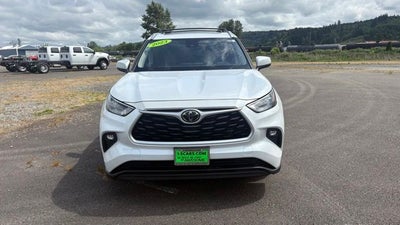 2023 Toyota Highlander XLE