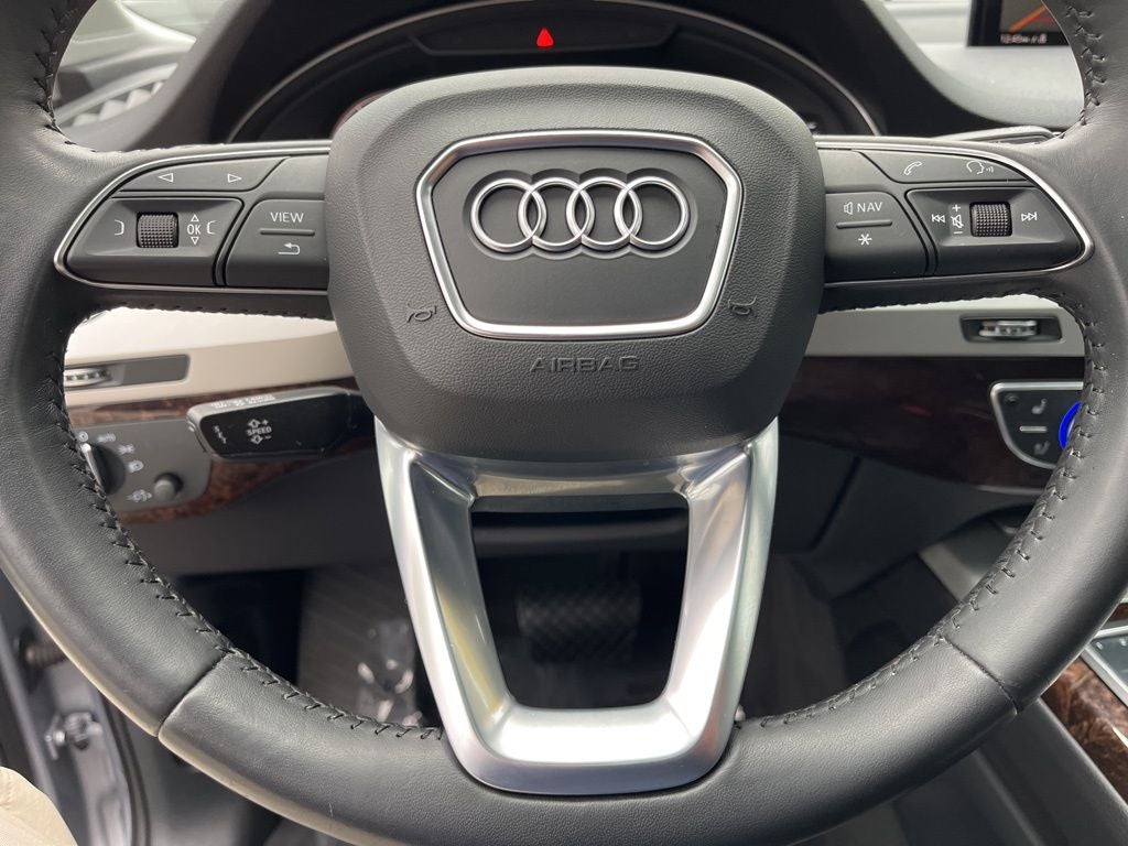 2019 Audi Q7 45 SE Premium