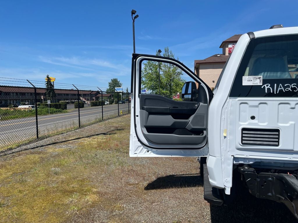 2026 Ford F-450SD DRW