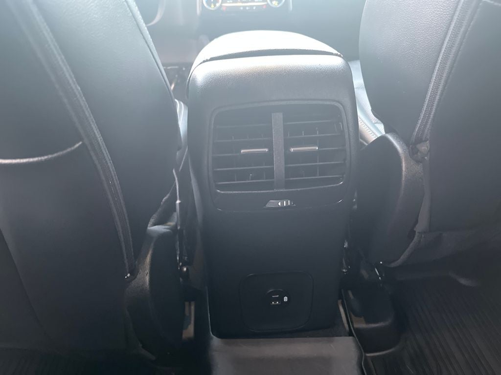 2022 Ford Escape Hybrid Titanium