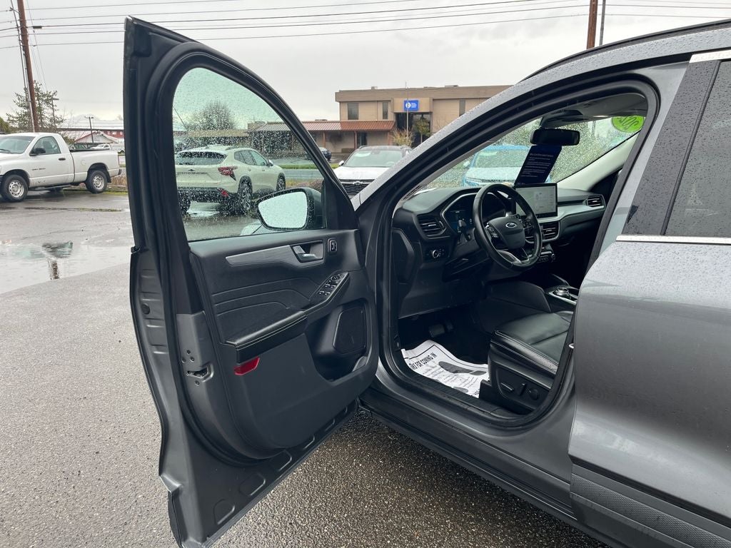 2023 Ford Escape Platinum