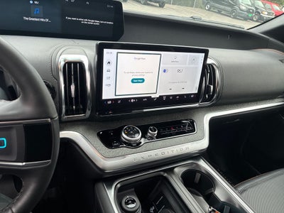 2027 Ford Expedition Tremor
