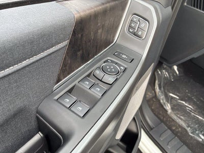 2027 Ford Super Duty F-350 Lariat