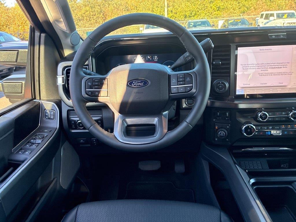 2027 Ford Super Duty F-350 SRW LARIAT