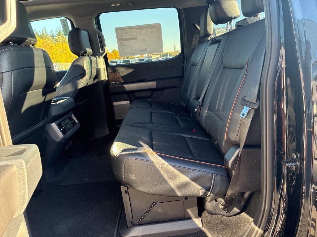 2027 Ford Super Duty F-350 SRW LARIAT