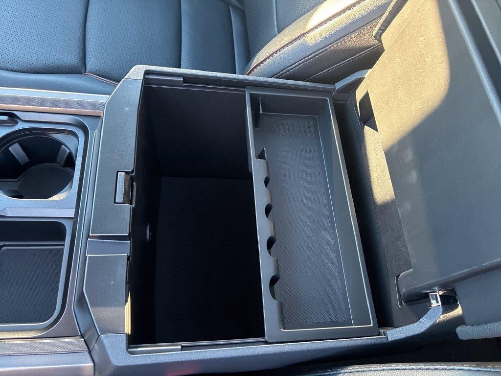 2027 Ford Super Duty F-350 SRW LARIAT