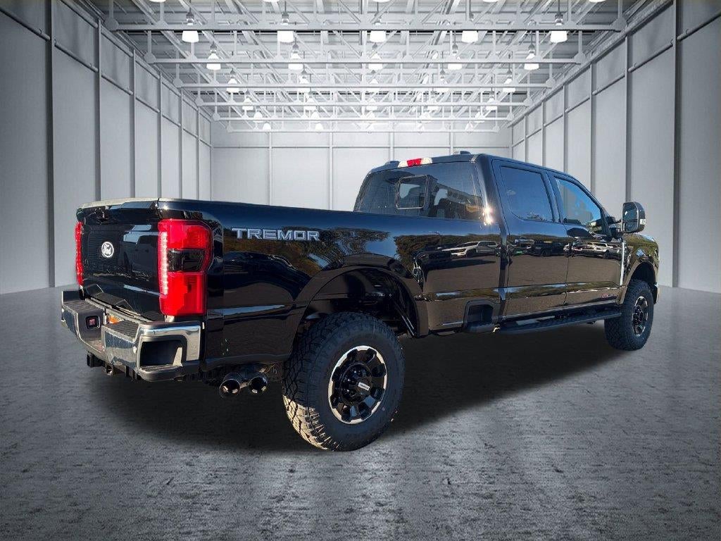 2027 Ford Super Duty F-350 SRW LARIAT