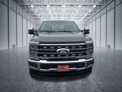 2027 Ford Super Duty F-350 Lariat