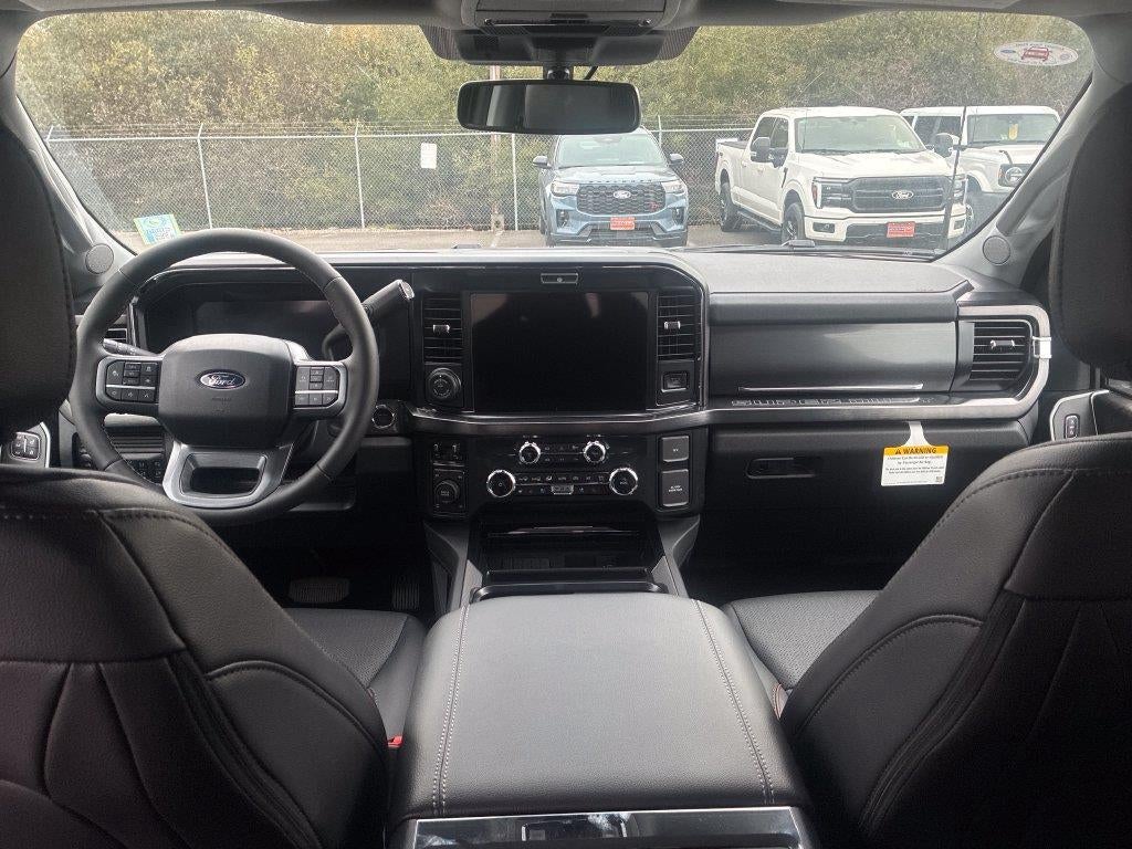 2027 Ford Super Duty F-350 Lariat