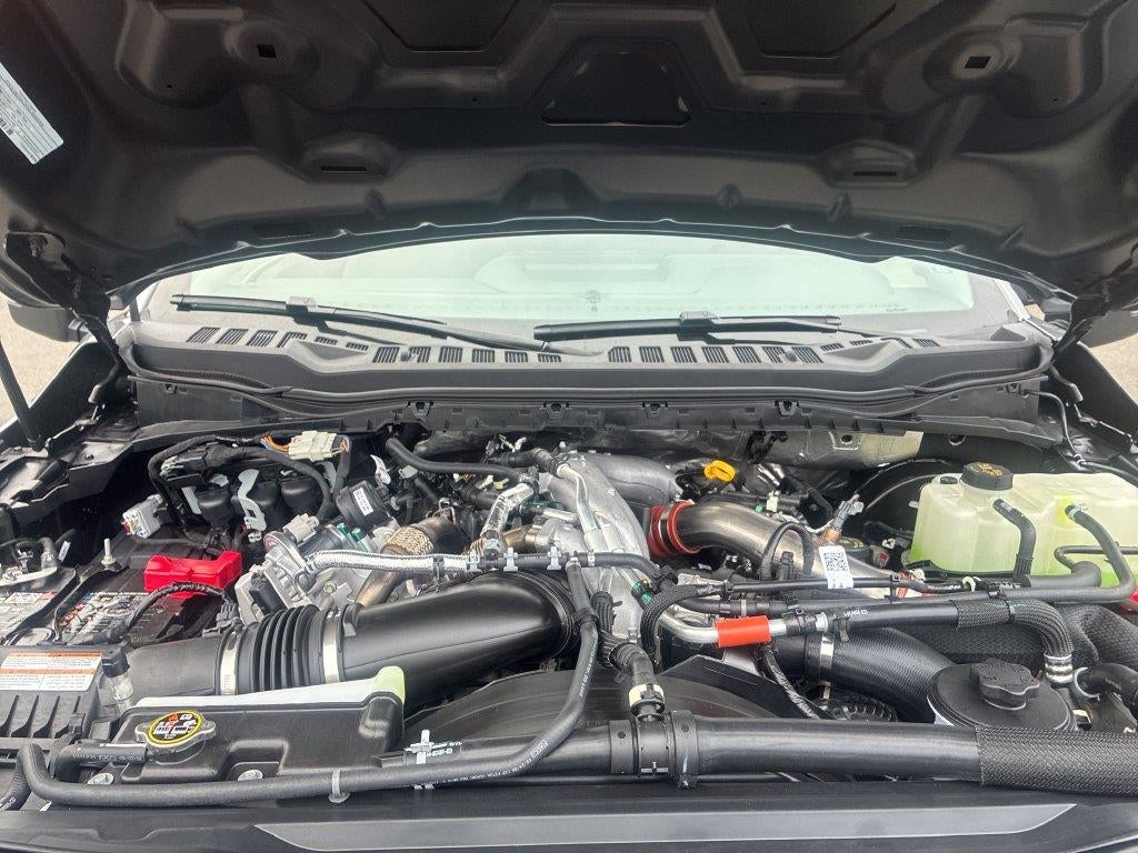 2027 Ford Super Duty F-350 Lariat