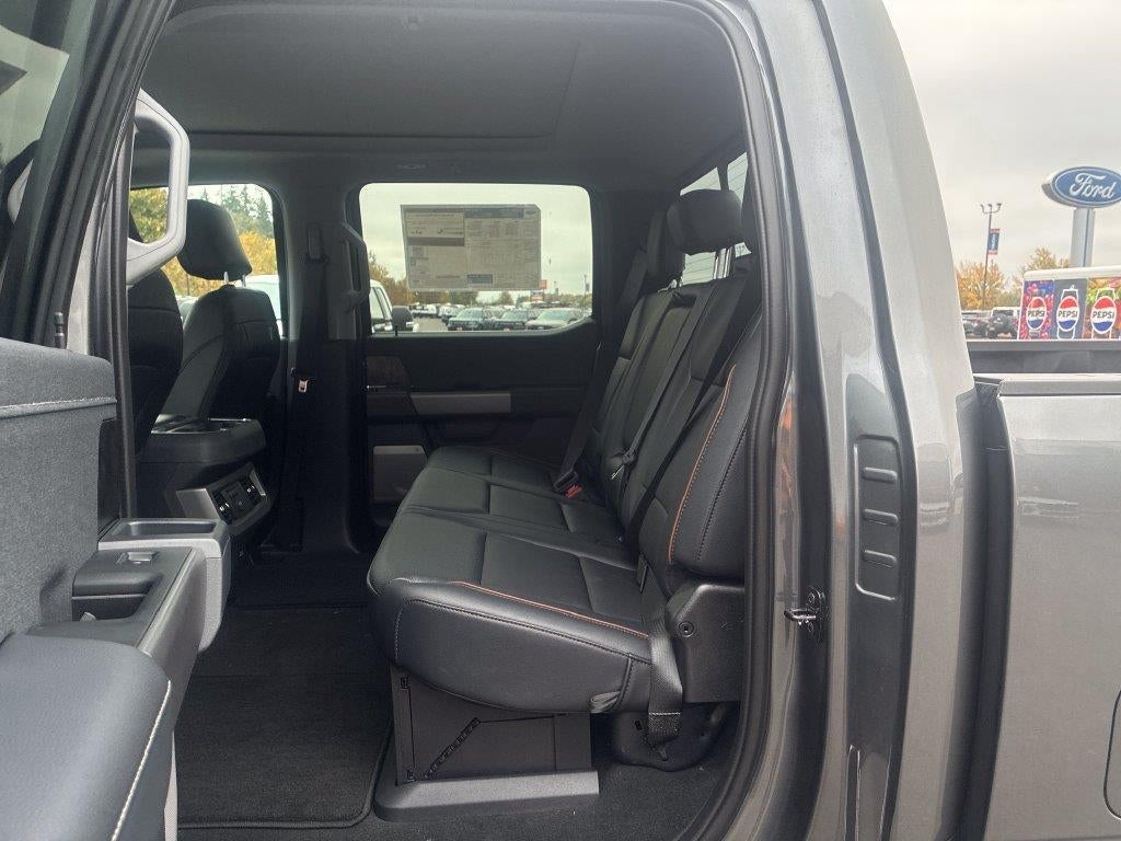 2027 Ford Super Duty F-350 Lariat
