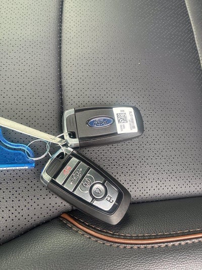 2027 Ford Super Duty F-350 Lariat