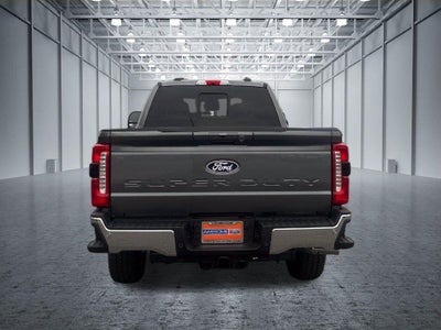 2027 Ford Super Duty F-350 Lariat
