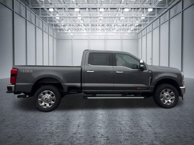 2027 Ford Super Duty F-350 Lariat