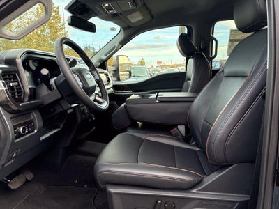 2027 Ford Super Duty F-350 Lariat