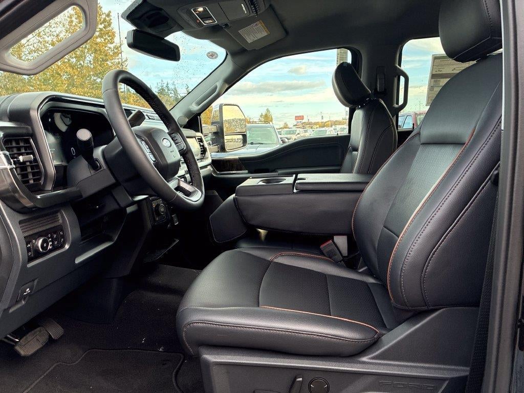 2027 Ford Super Duty F-350 Lariat