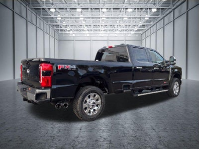 2027 Ford Super Duty F-350 Lariat