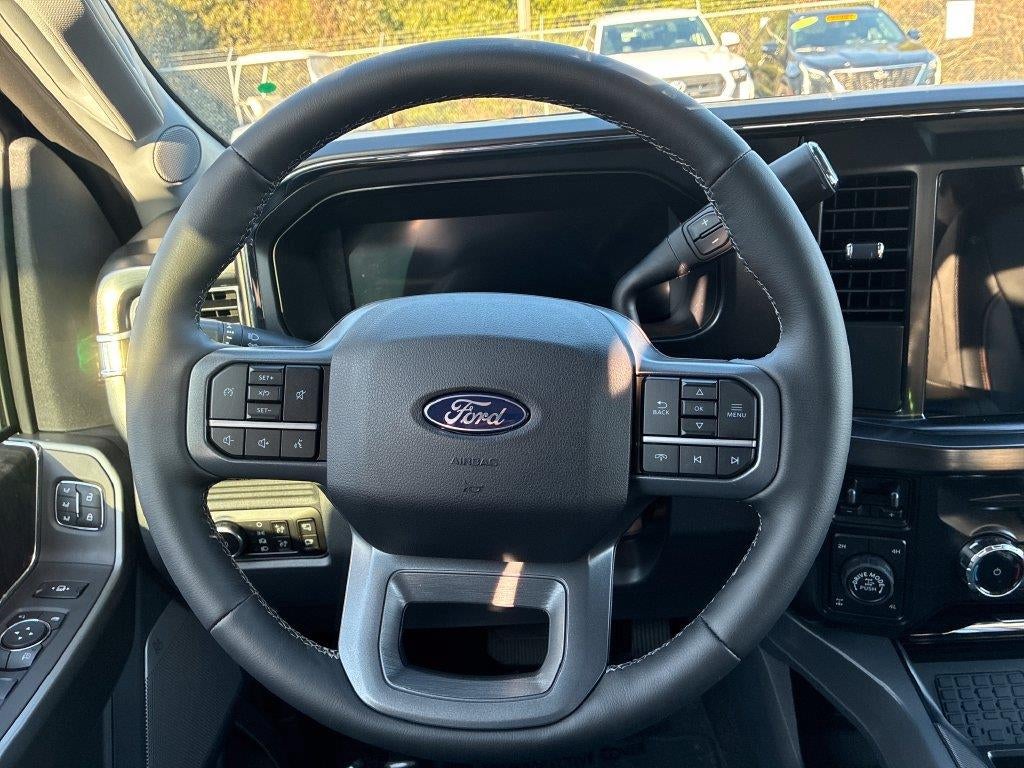 2027 Ford Super Duty F-350 Lariat