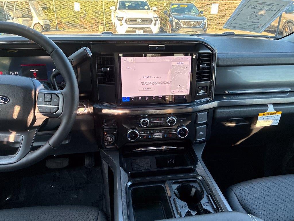 2027 Ford Super Duty F-350 Lariat