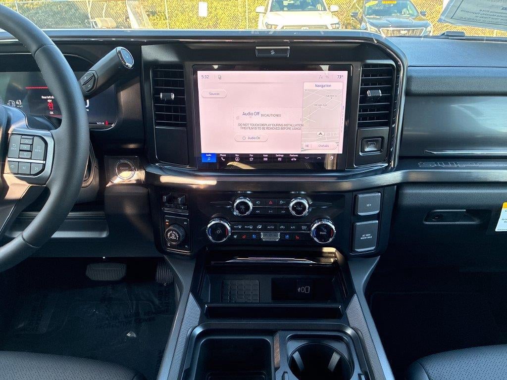 2027 Ford Super Duty F-350 Lariat