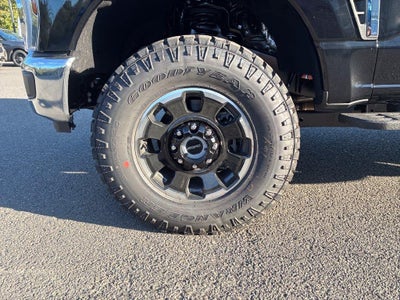 2027 Ford Super Duty F-350 Lariat