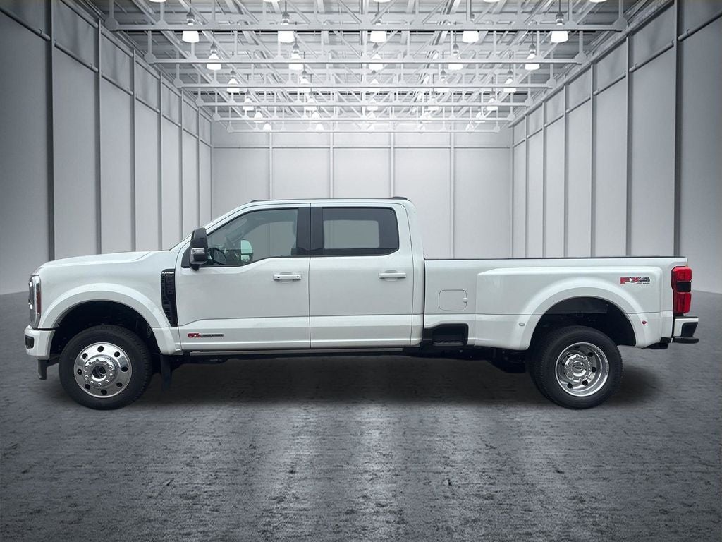 2026 Ford F-450SD Platinum DRW