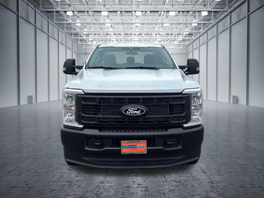 2027 Ford Super Duty F-350 SRW XL